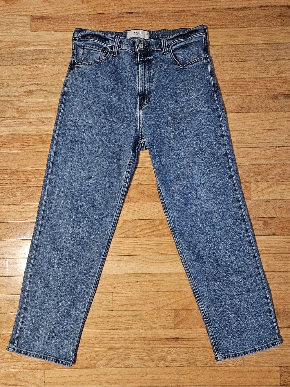 Hollister Men's Baggy Medium Wash Blue Denim Jeans Button Zip 5 Pockets 34x32